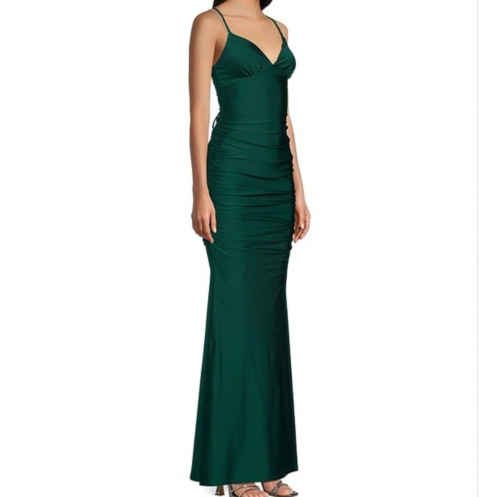 Elegant Green Evening Gown